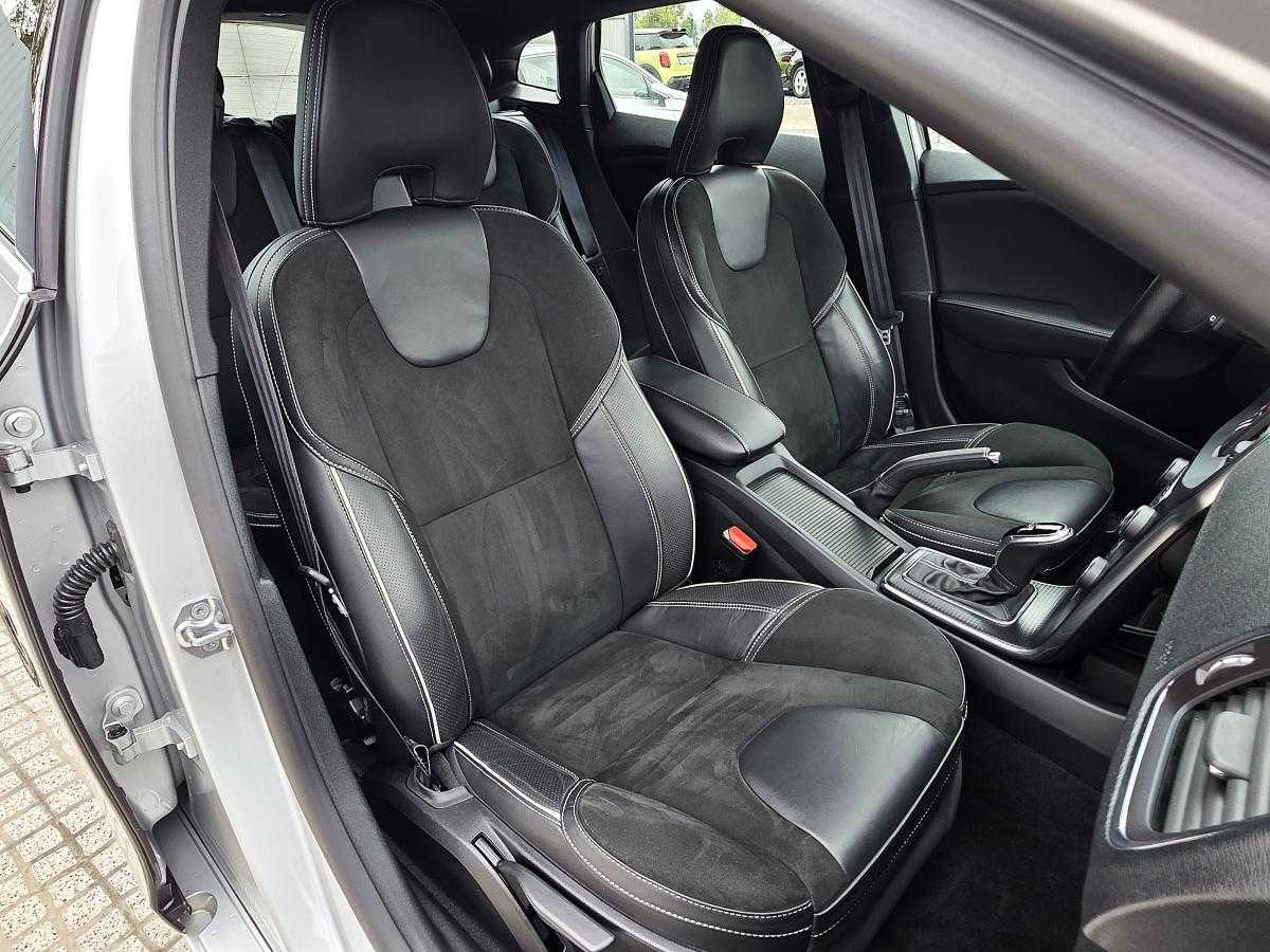 volvo-v40-2019-gasolina-1498cc