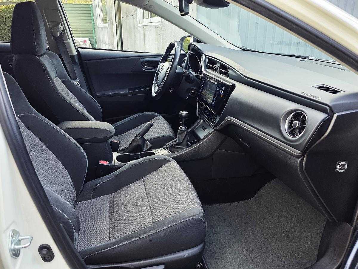 toyota-auris-2017-diesel-1364cc