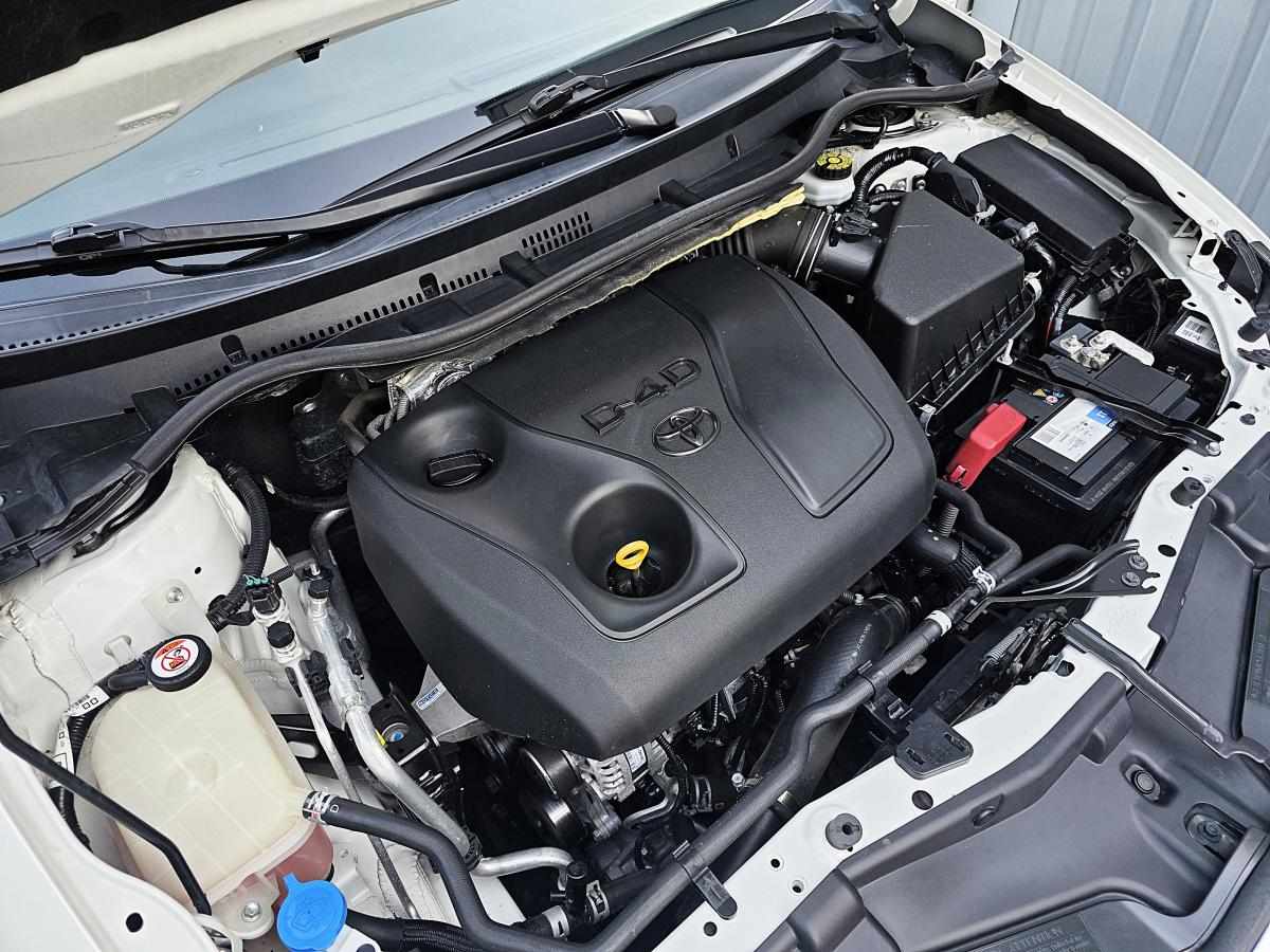 toyota-auris-2017-diesel-1364cc