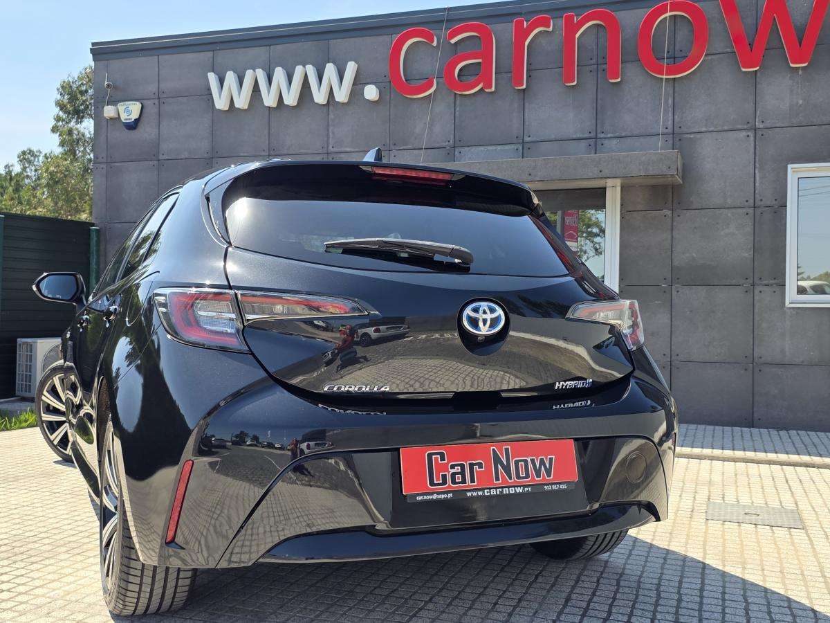 toyota-corolla-2022-hibrido-a-gasolina-1798cc