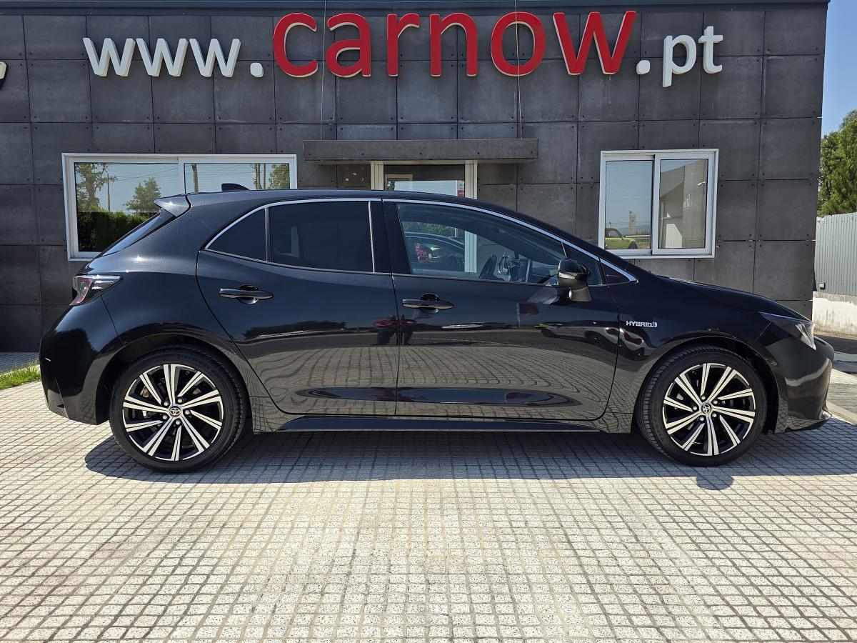 toyota-corolla-2022-hibrido-a-gasolina-1798cc