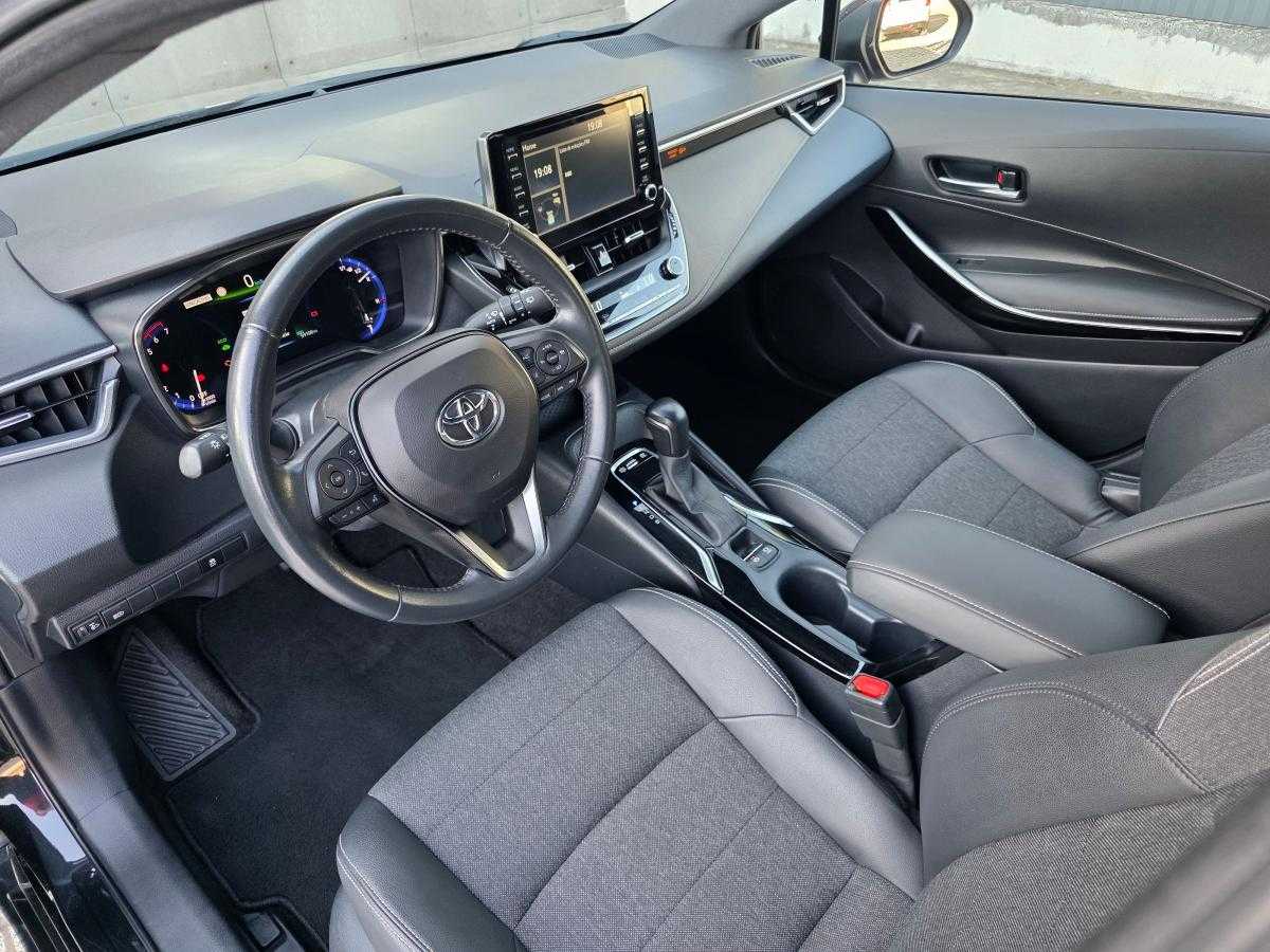 toyota-corolla-2022-hibrido-a-gasolina-1798cc
