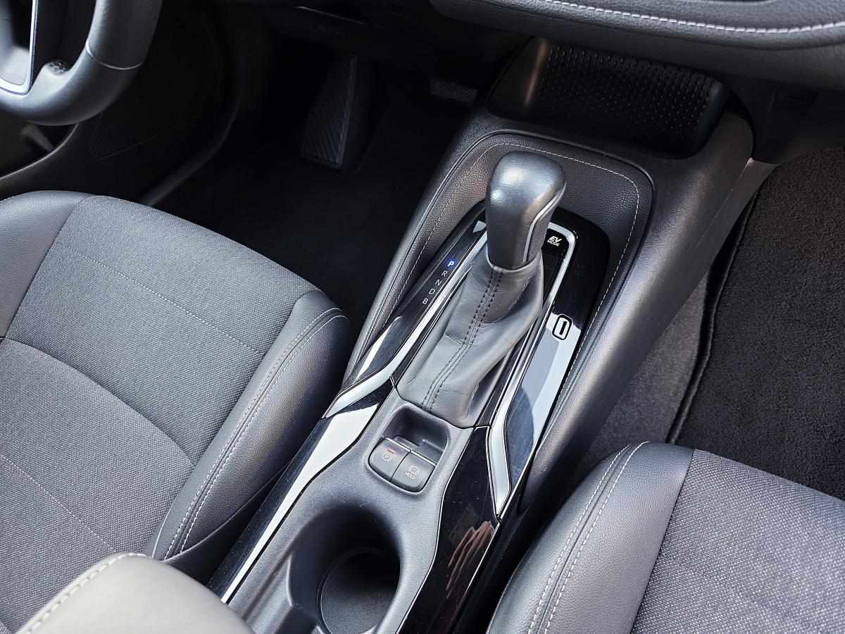 toyota-corolla-2022-hibrido-a-gasolina-1798cc