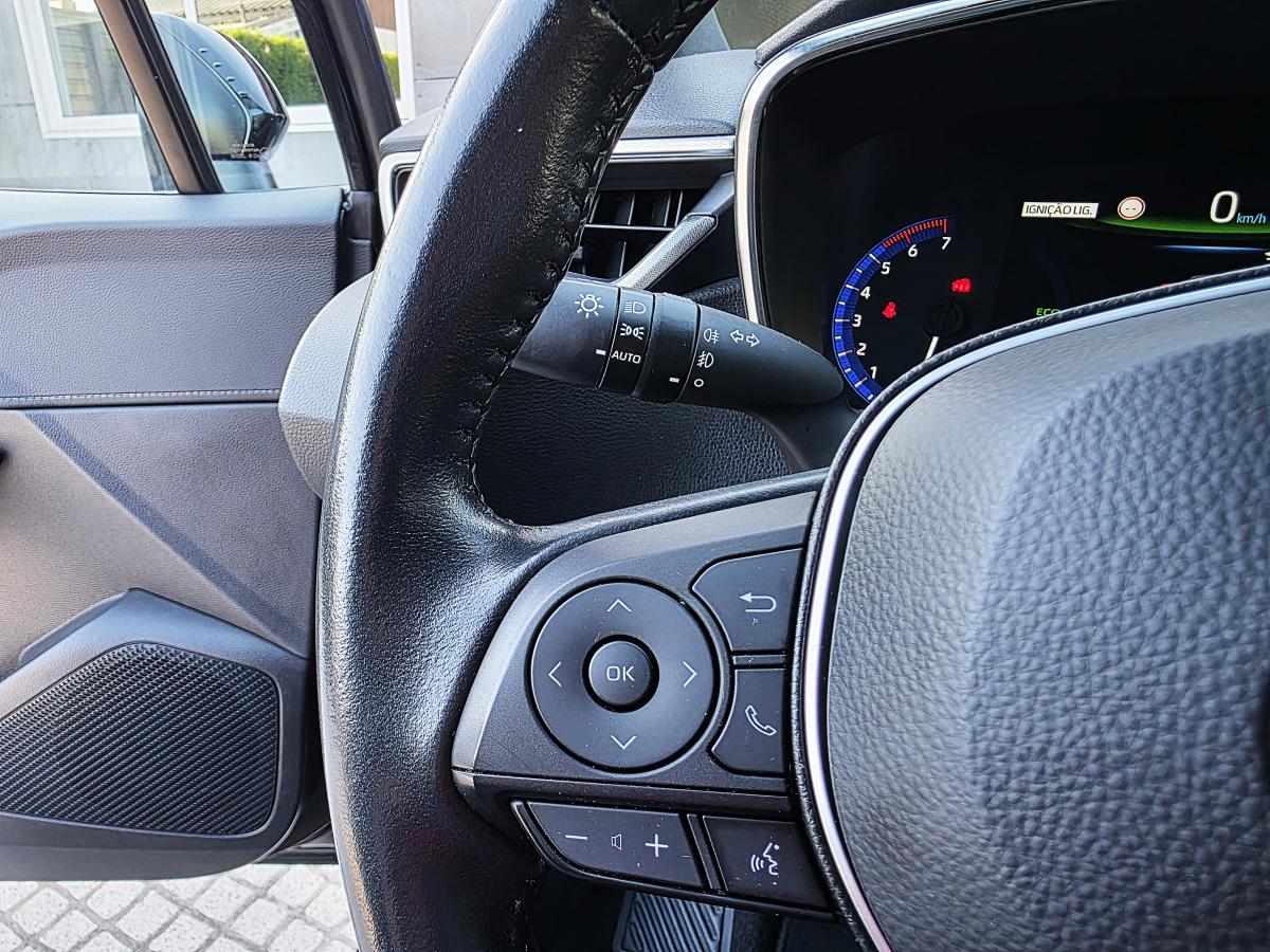 toyota-corolla-2022-hibrido-a-gasolina-1798cc