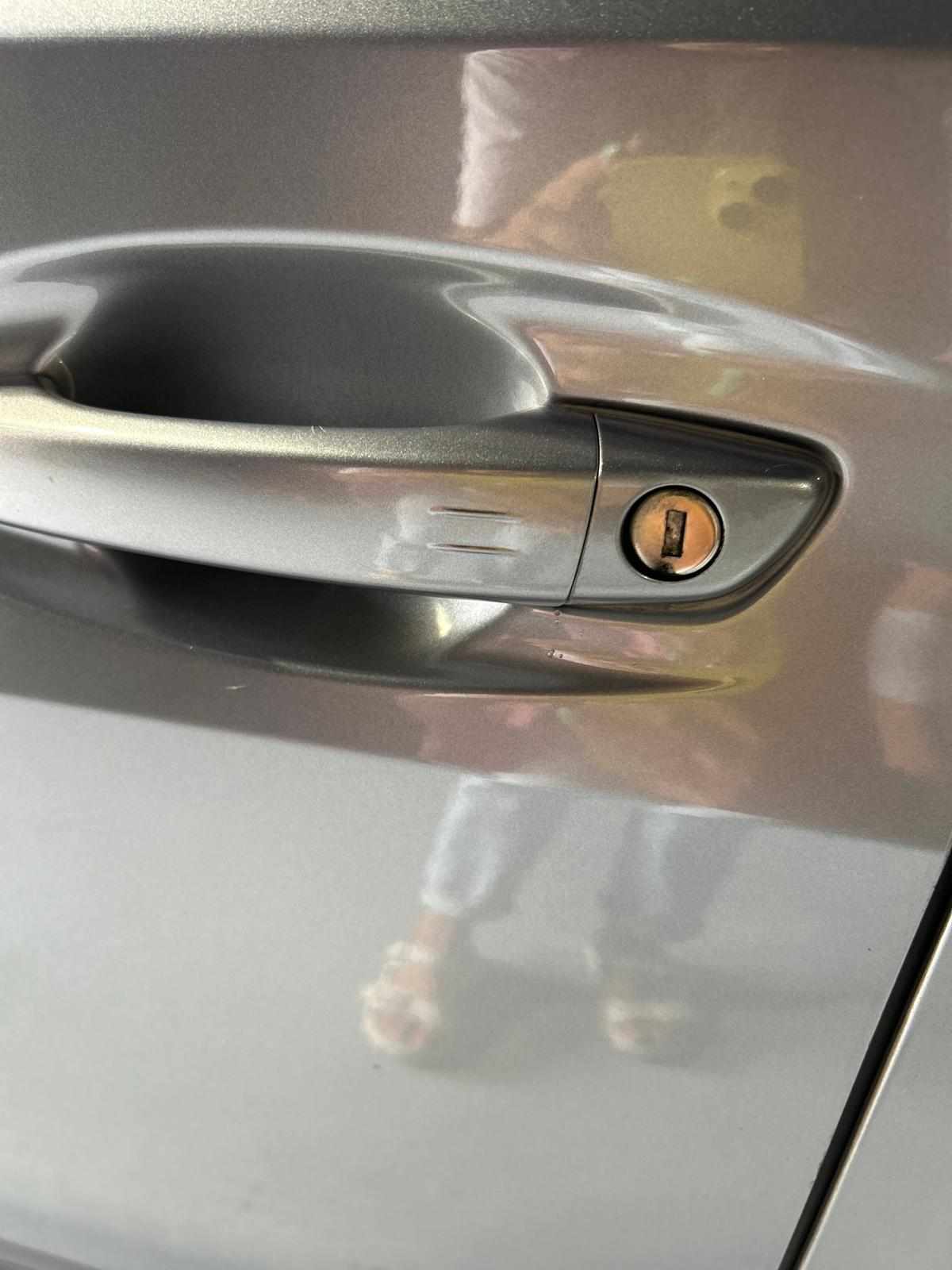 peugeot-208-1-2-puretech-2020-gasolina-1199cc