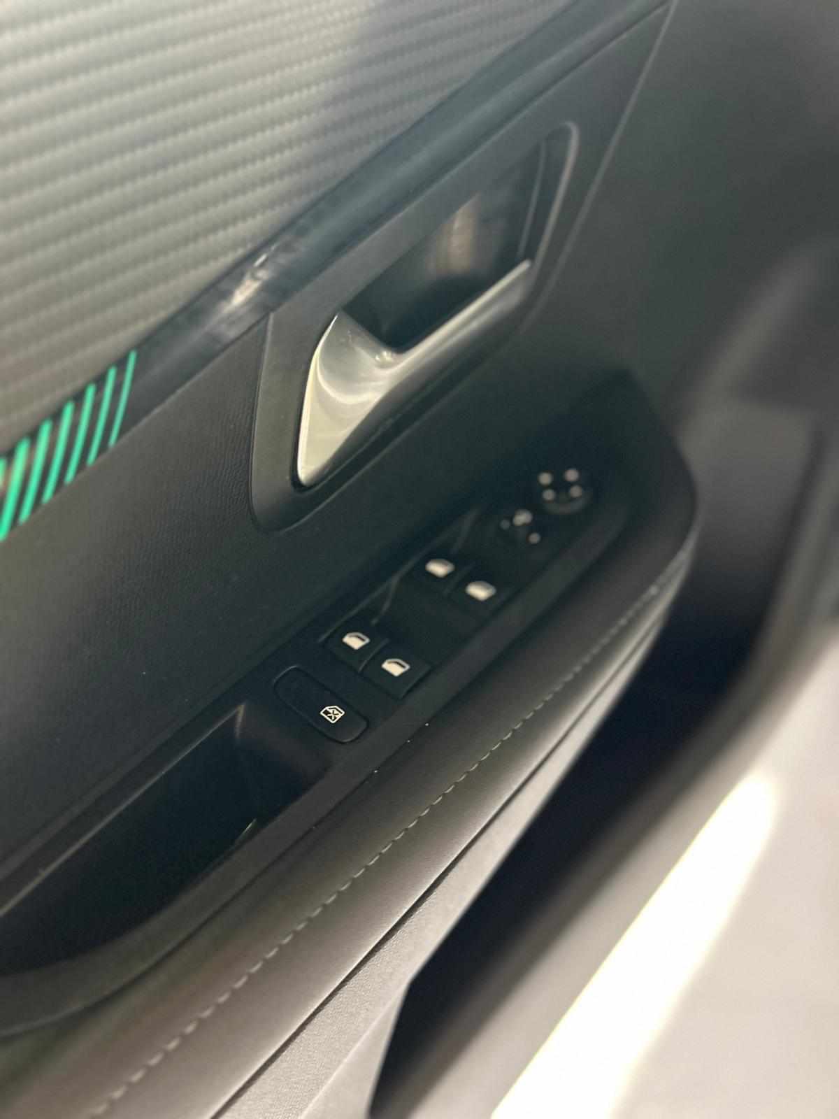 peugeot-208-1-2-puretech-2020-gasolina-1199cc