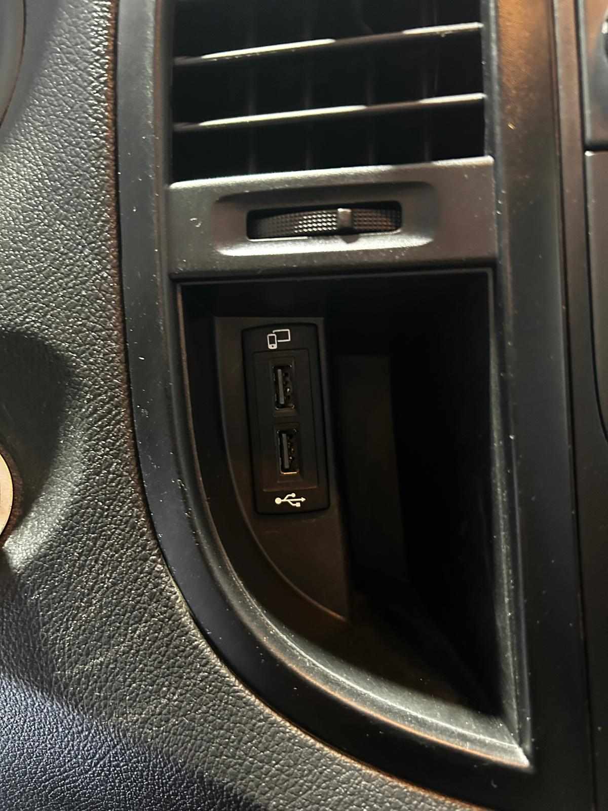 mercedes-benz-vito-110-cdi-2021-diesel-1749cc