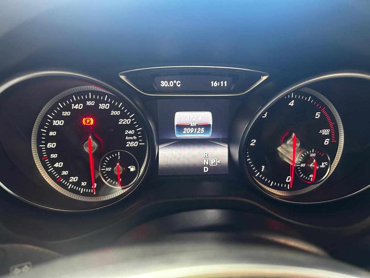 mercedes-benz-cla-220-d-shooting-brake-2017-diesel-2143cc