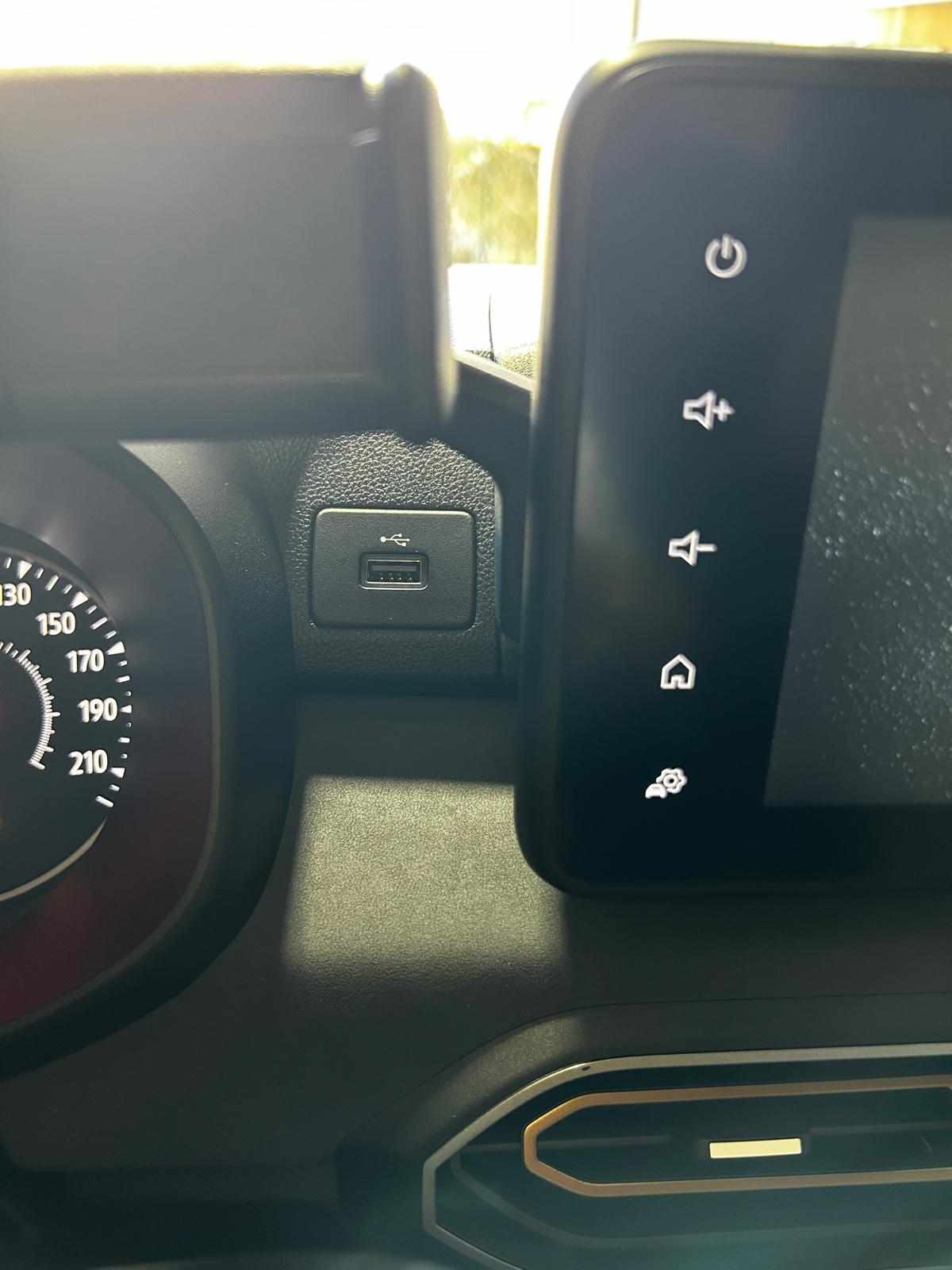 dacia-jogger-1-0-tce-eco-g-2024-gasolina-999cc