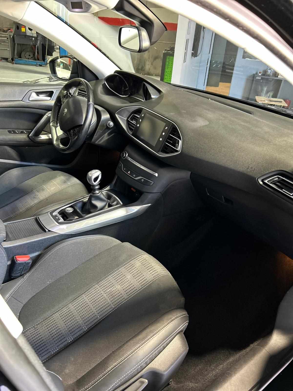 peugeot-308-sw-1-2-thp-2018-gasolina-1199cc