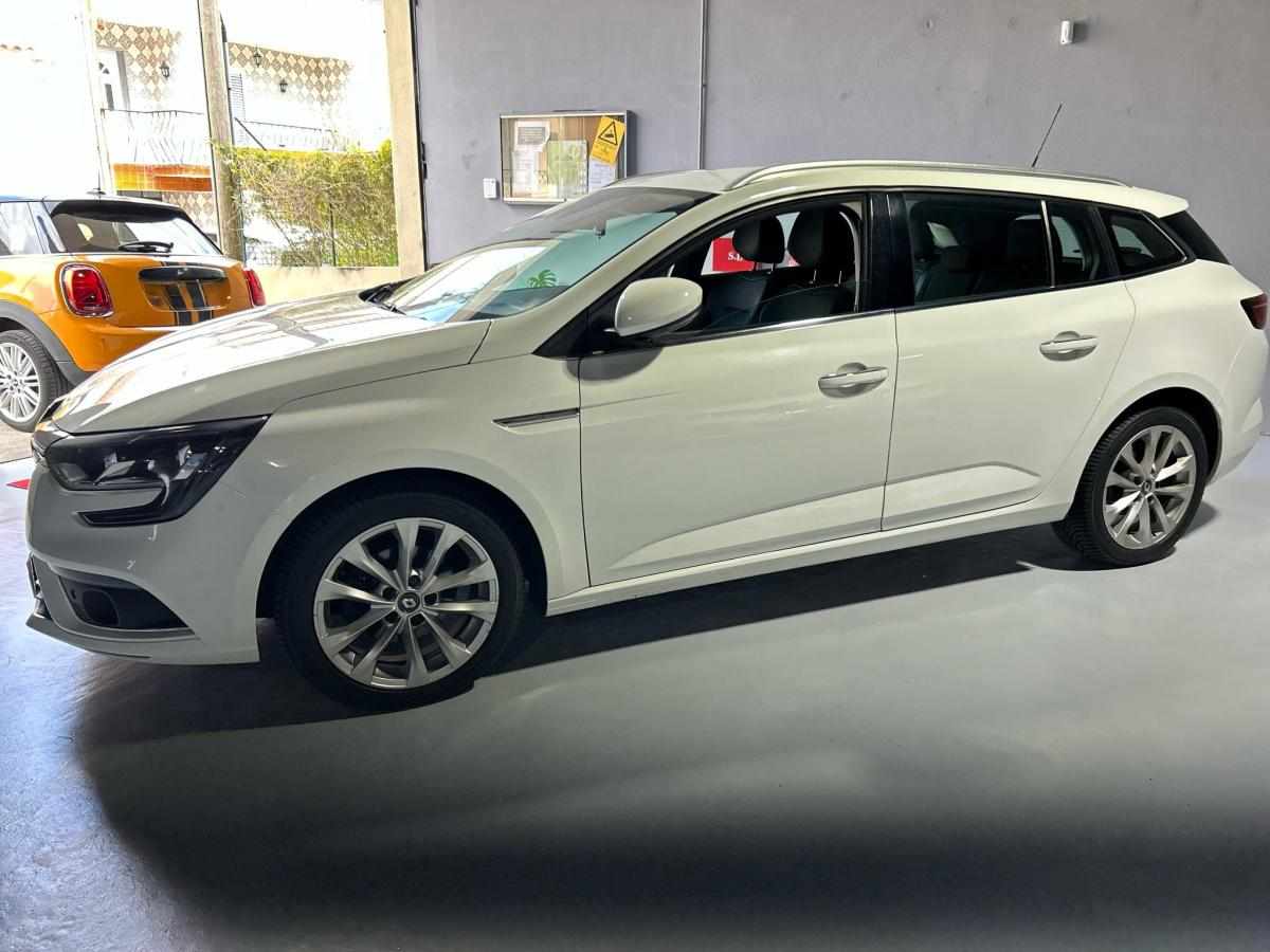 renault-megane-sport-tourer-1-5-dci-2019-diesel-1461cc