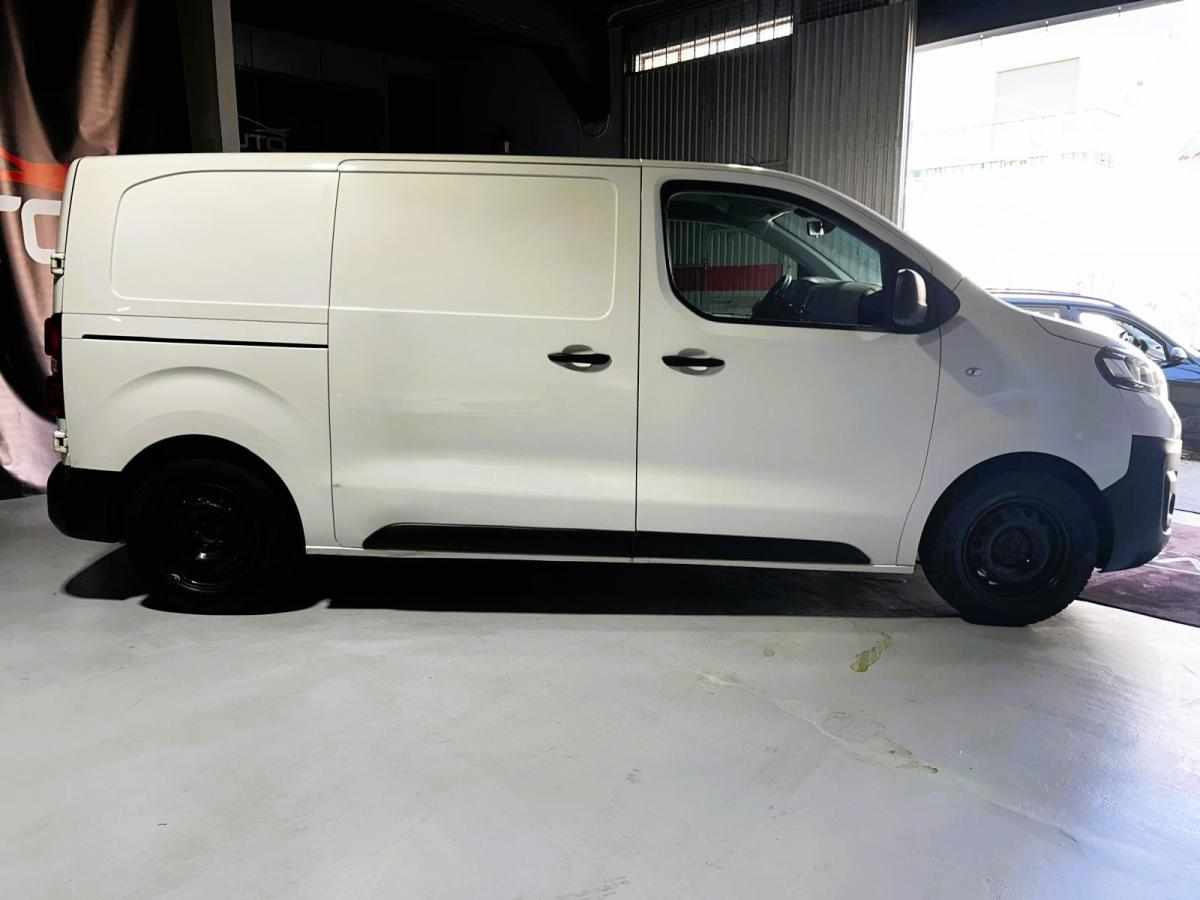 opel-vivaro-2-0-2021-diesel-1999cc