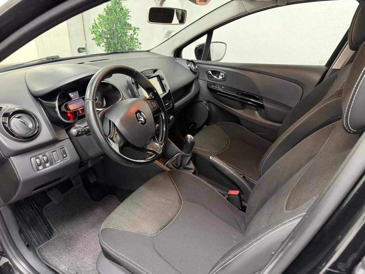 renault-clio-sport-tourer-2014-diesel-1461cc