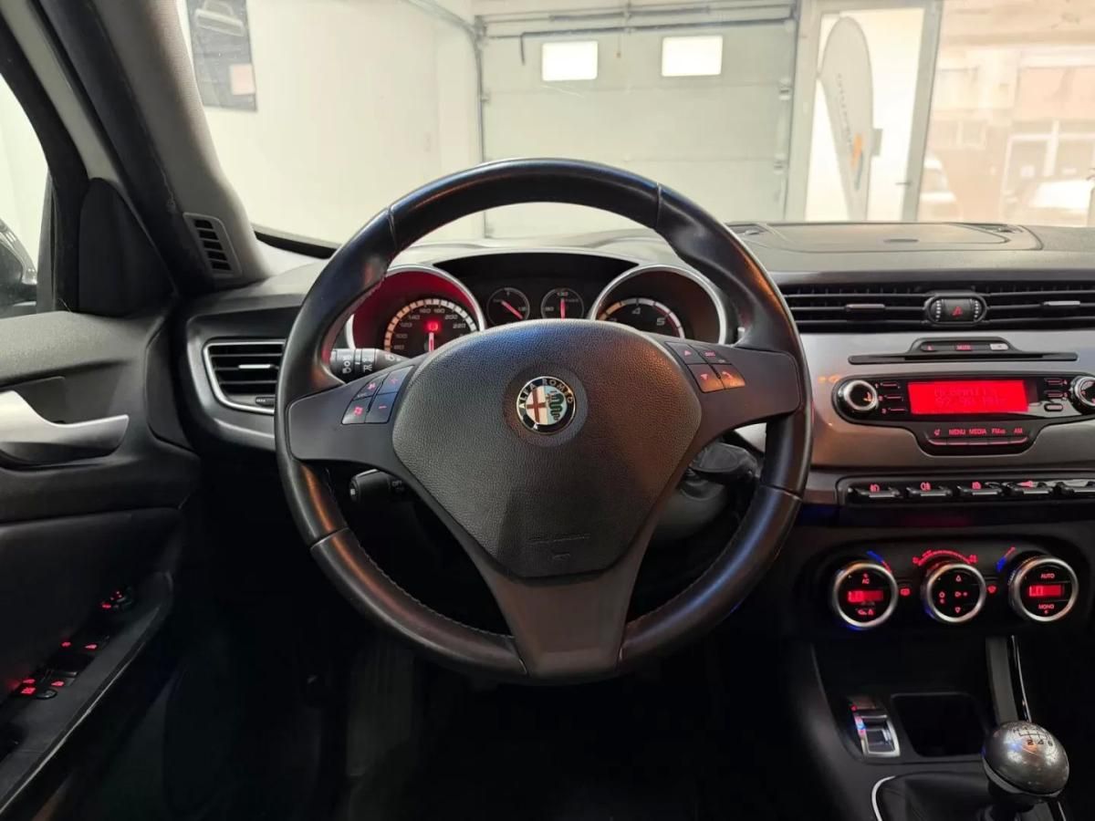 alfa-romeo-giulietta-2011-diesel-1598cc