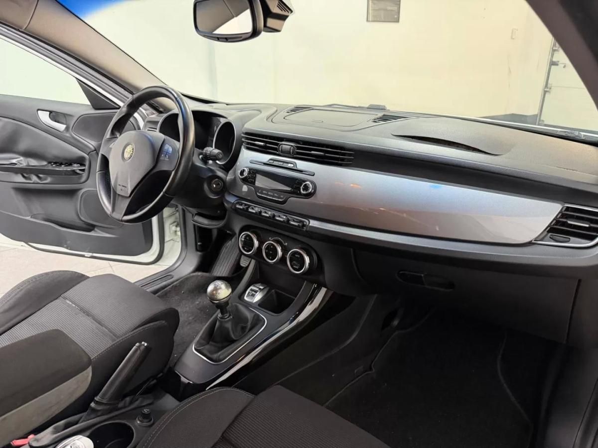alfa-romeo-giulietta-2011-diesel-1598cc
