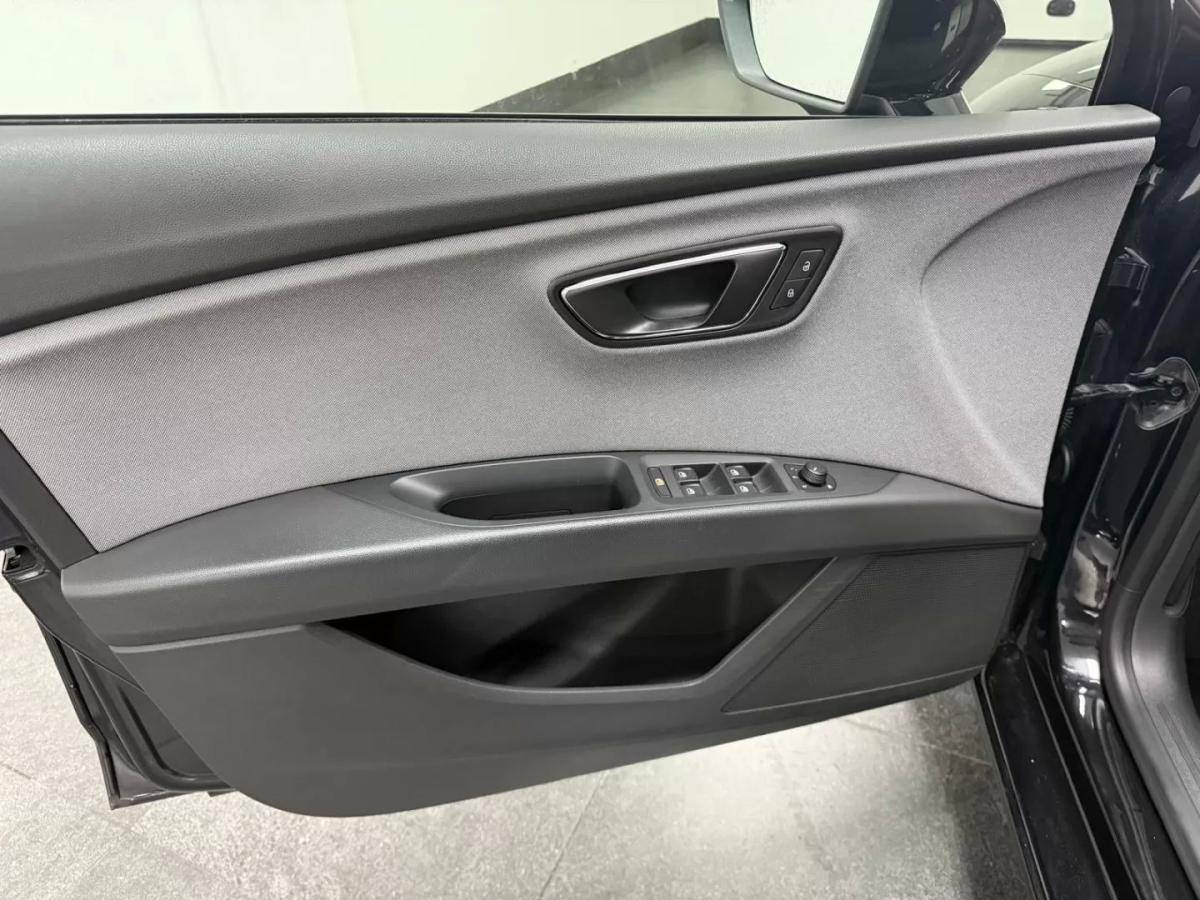seat-leon-2018-diesel-1598cc