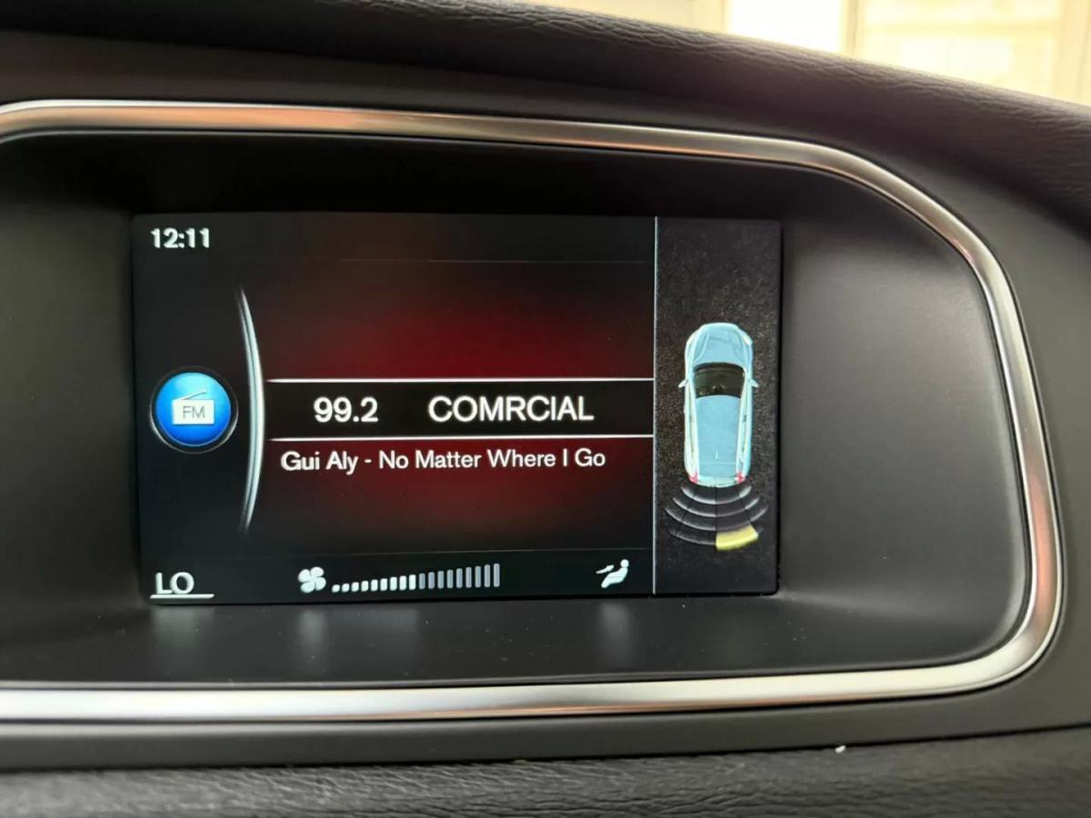 volvo-v40-2014-diesel-1560cc