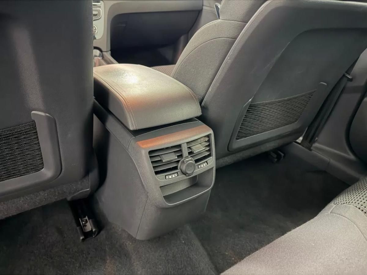 peugeot-508-sw-2017-diesel-1560cc