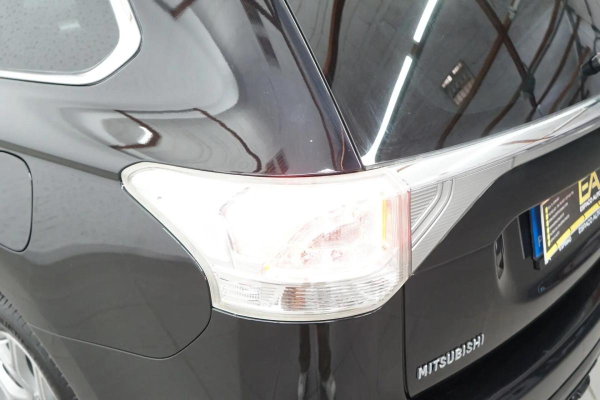mitsubishi-outlander-2014-hibrido-a-gasolina-1998cc