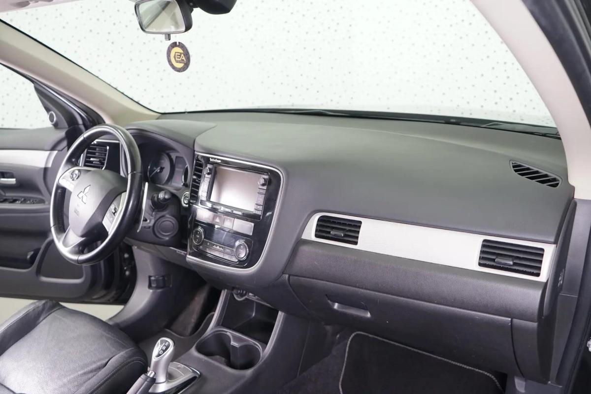 mitsubishi-outlander-2014-hibrido-a-gasolina-1998cc