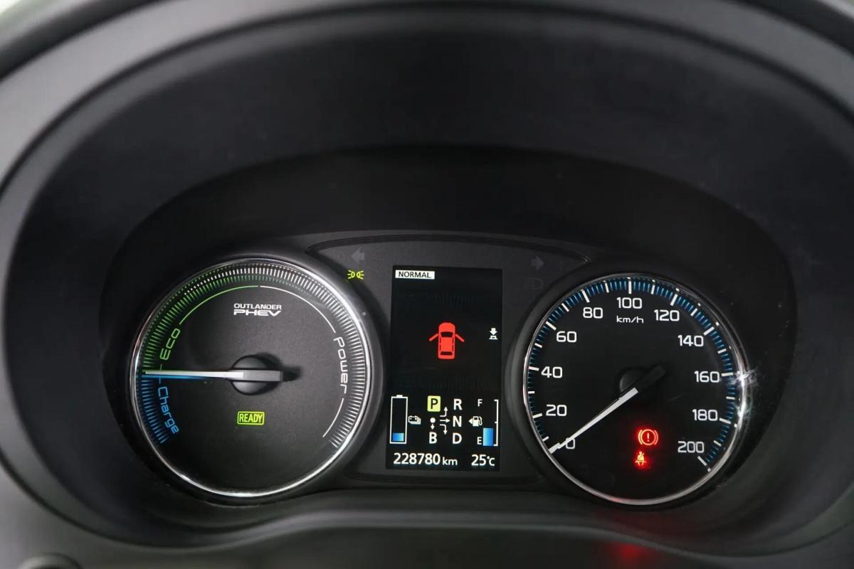 mitsubishi-outlander-2014-hibrido-a-gasolina-1998cc