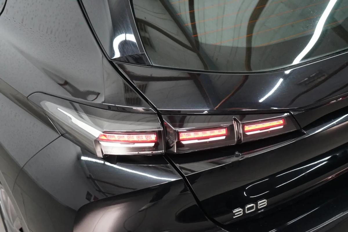 peugeot-308-2022-gasolina-1199cc