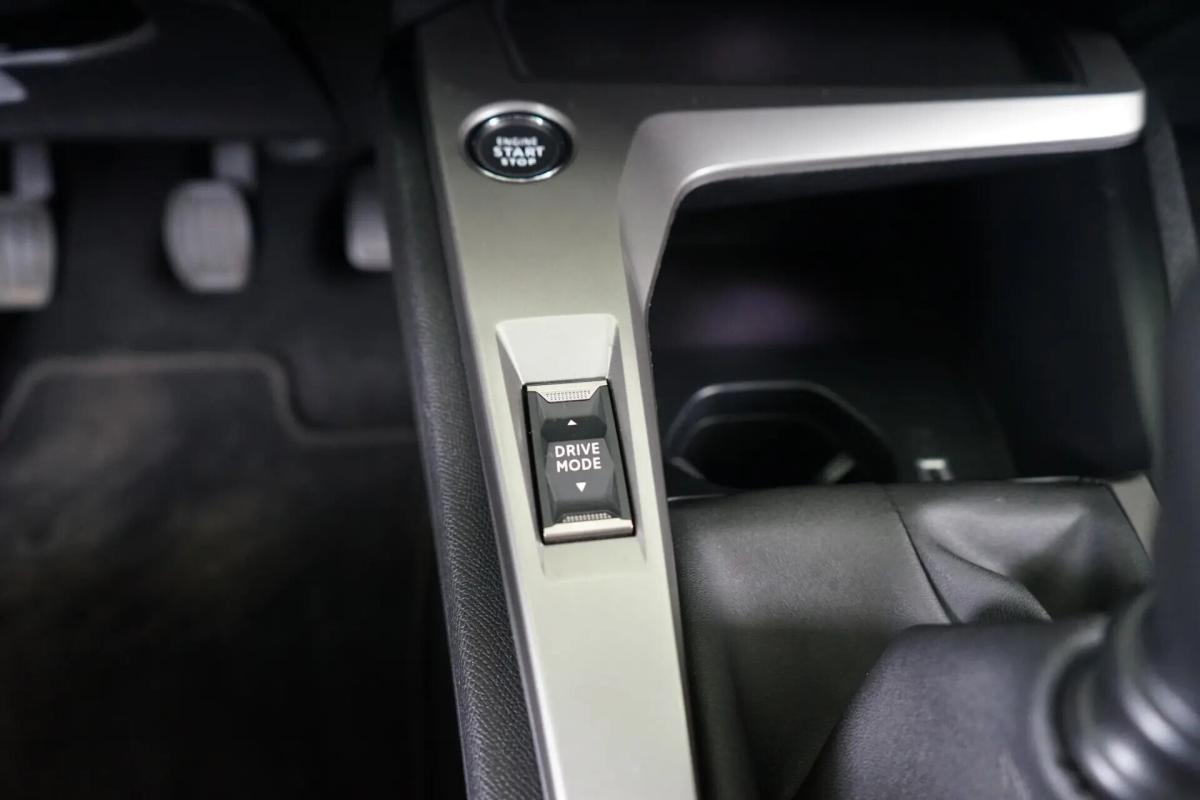 peugeot-308-2022-gasolina-1199cc