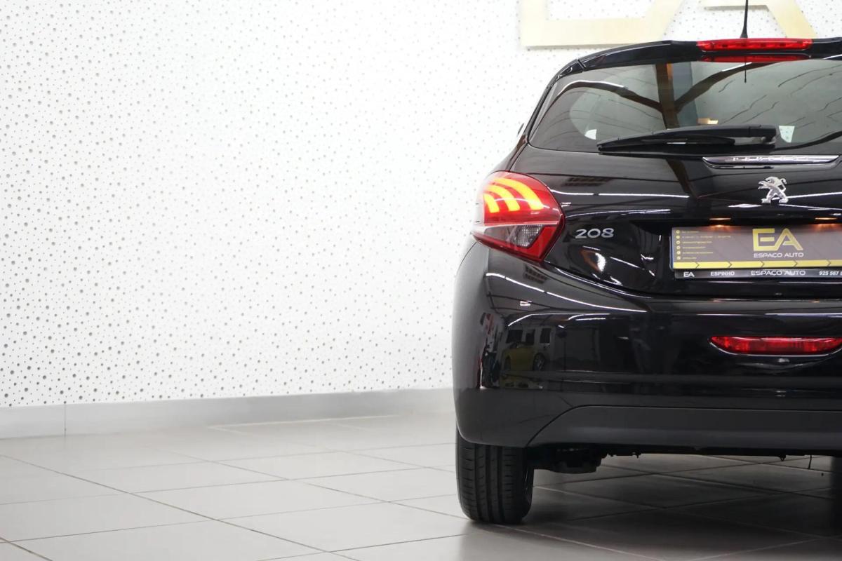 peugeot-208-2016-gasolina-1199cc