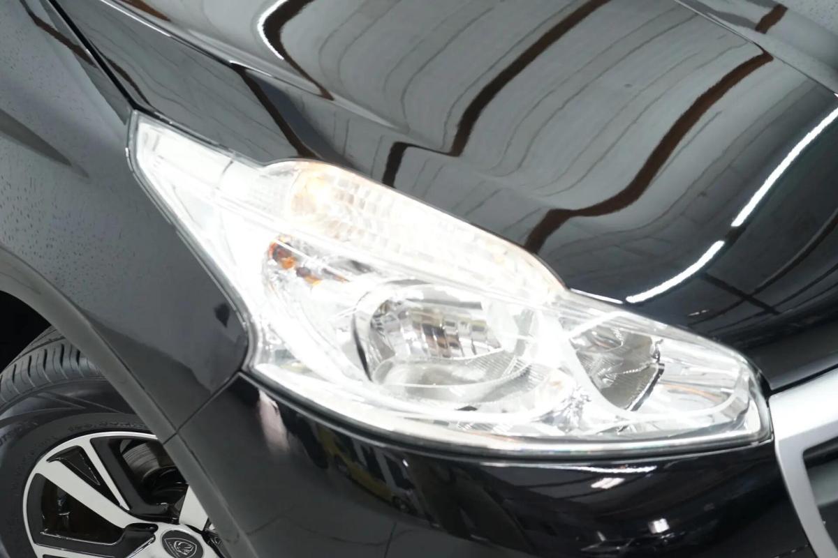 peugeot-208-2016-gasolina-1199cc