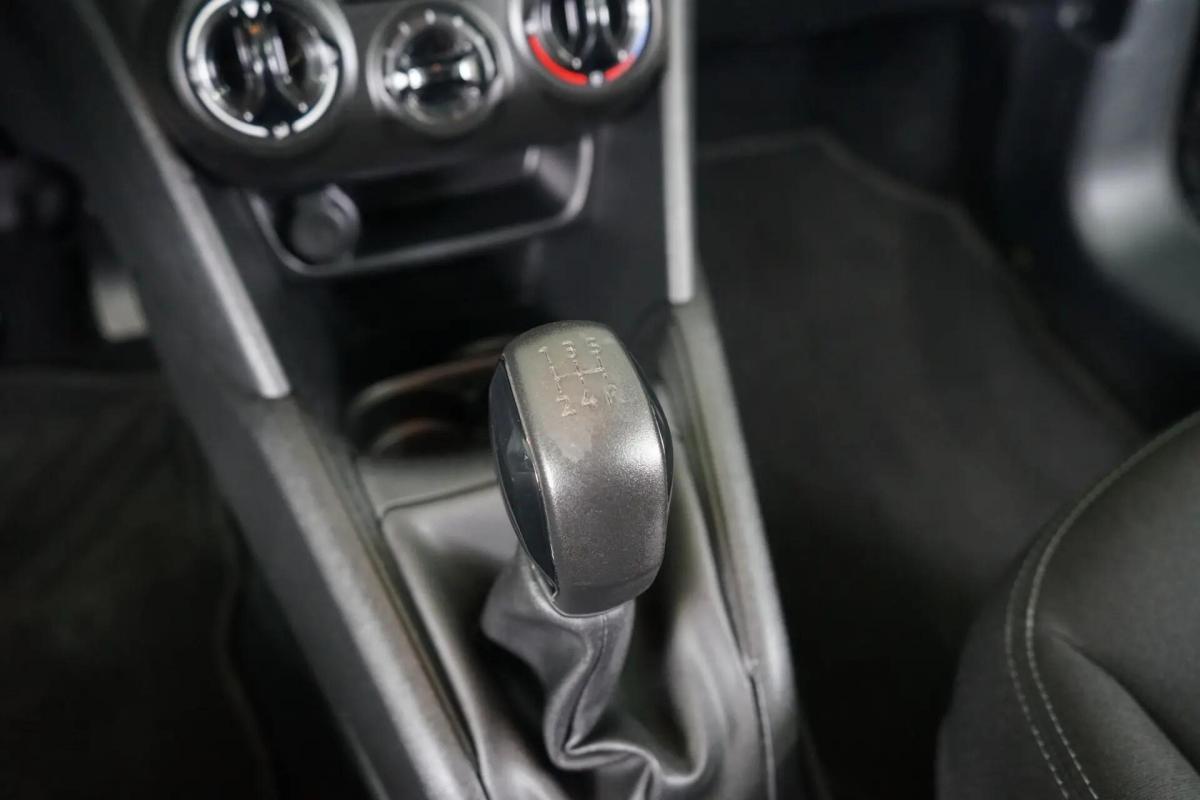 peugeot-208-2016-gasolina-1199cc