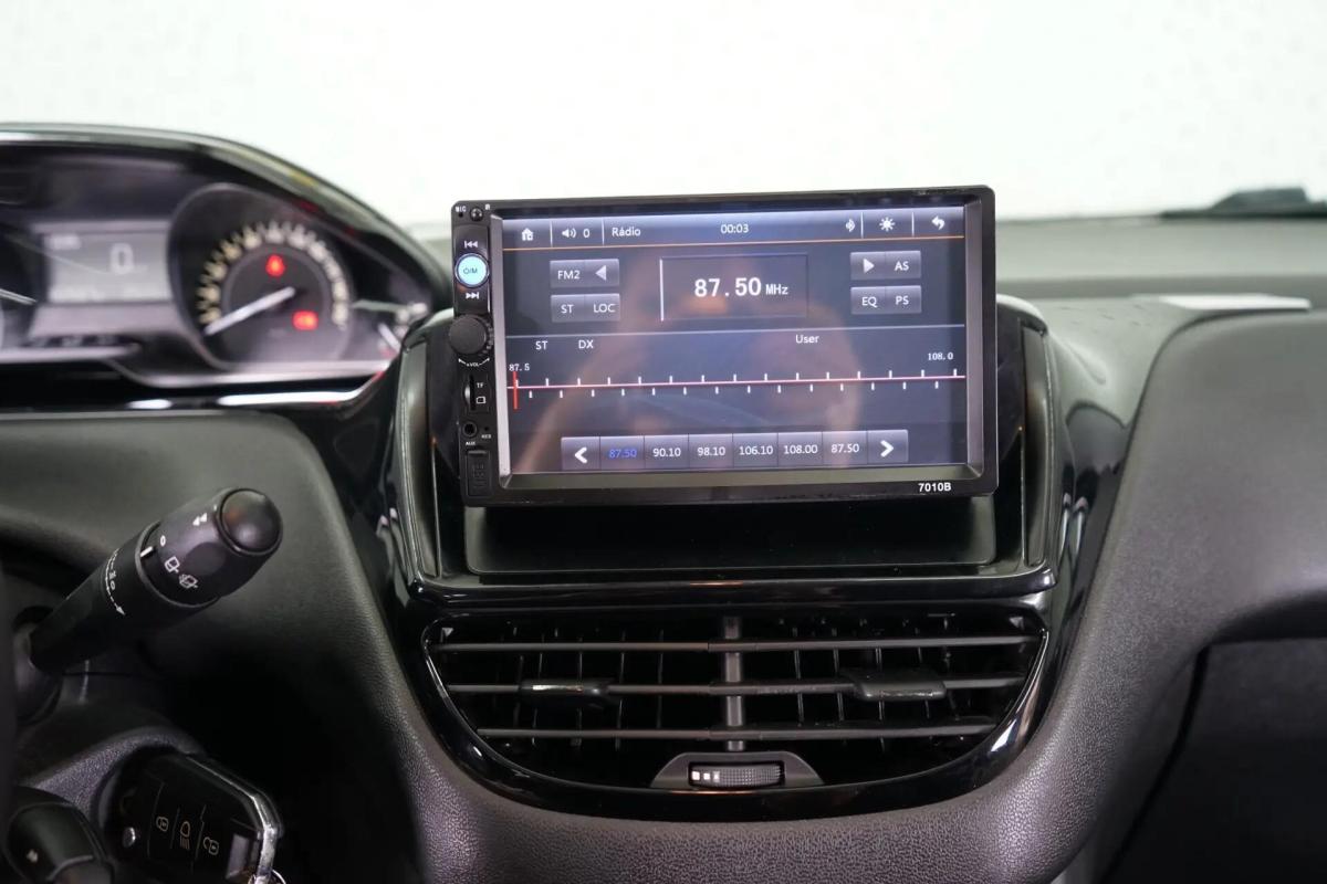 peugeot-208-2016-gasolina-1199cc