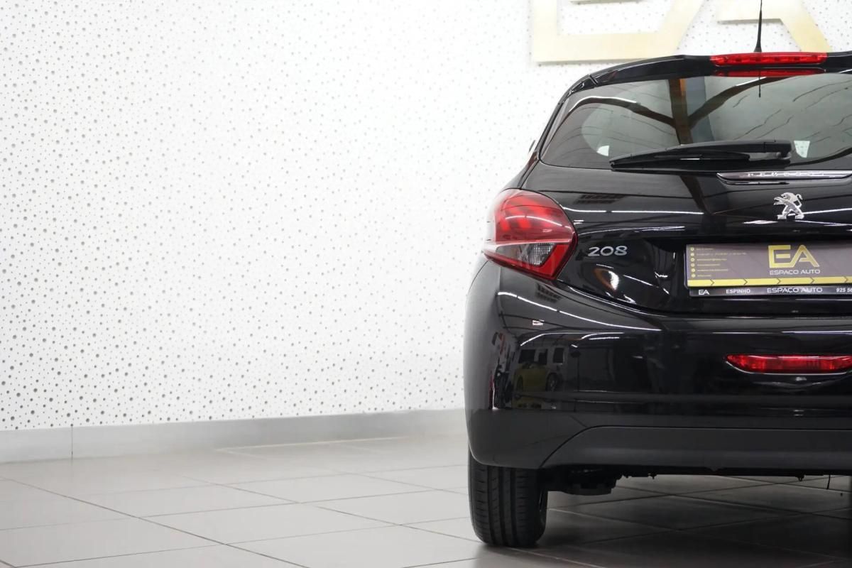 peugeot-208-2016-gasolina-1199cc