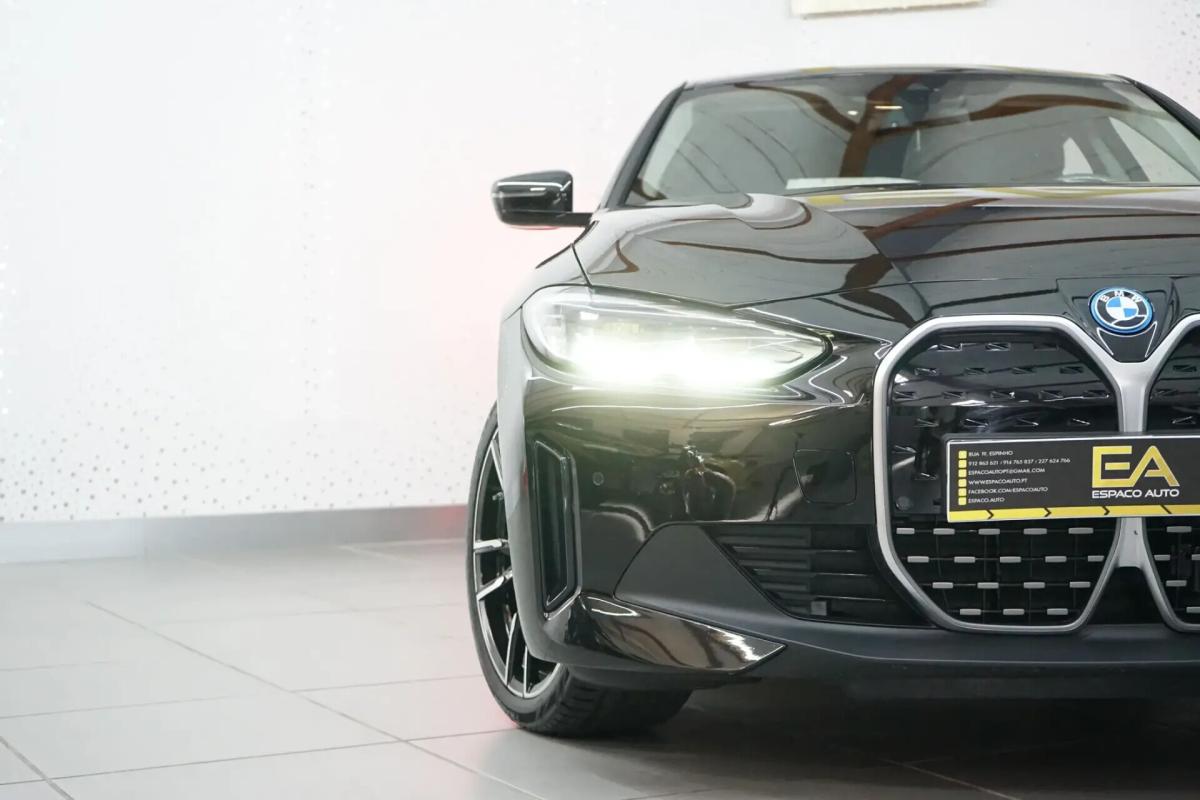 bmw-serie-4-i4-edrive40-83-9-kwh-2023-eletrico-0cc