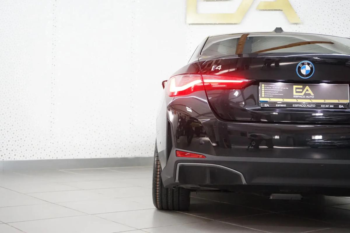 bmw-serie-4-i4-edrive40-83-9-kwh-2023-eletrico-0cc