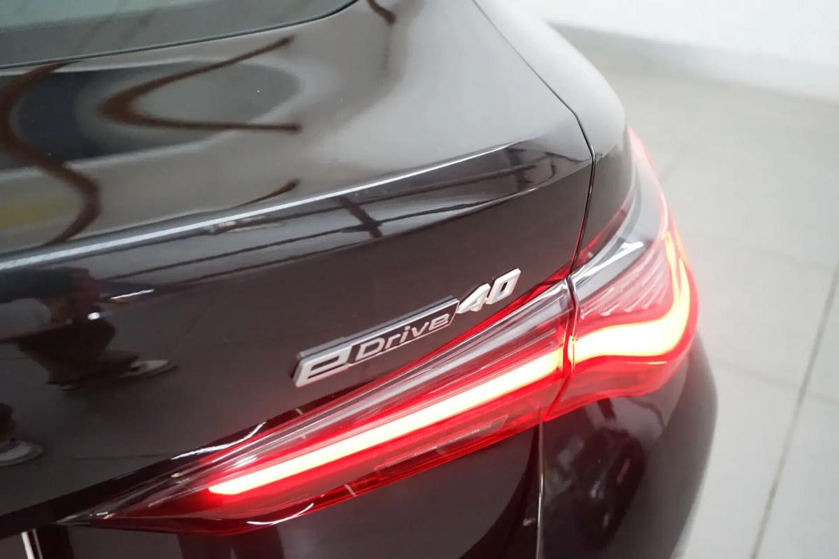 bmw-serie-4-i4-edrive40-83-9-kwh-2023-eletrico-0cc
