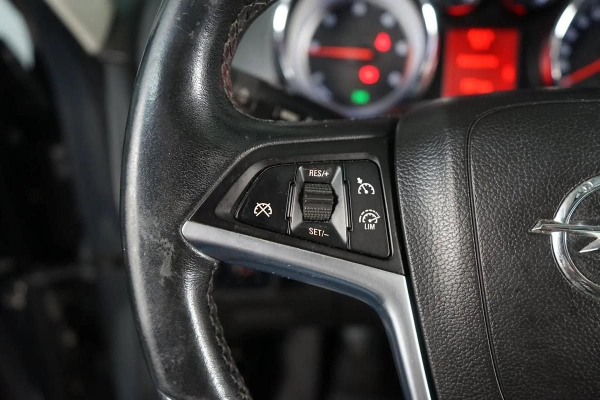 opel-zafira-2012-diesel-1956cc