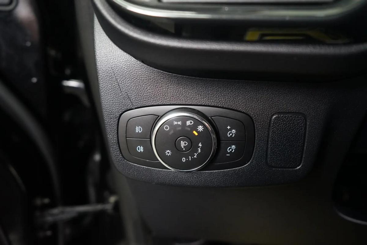 ford-puma-2023-gasolina-999cc