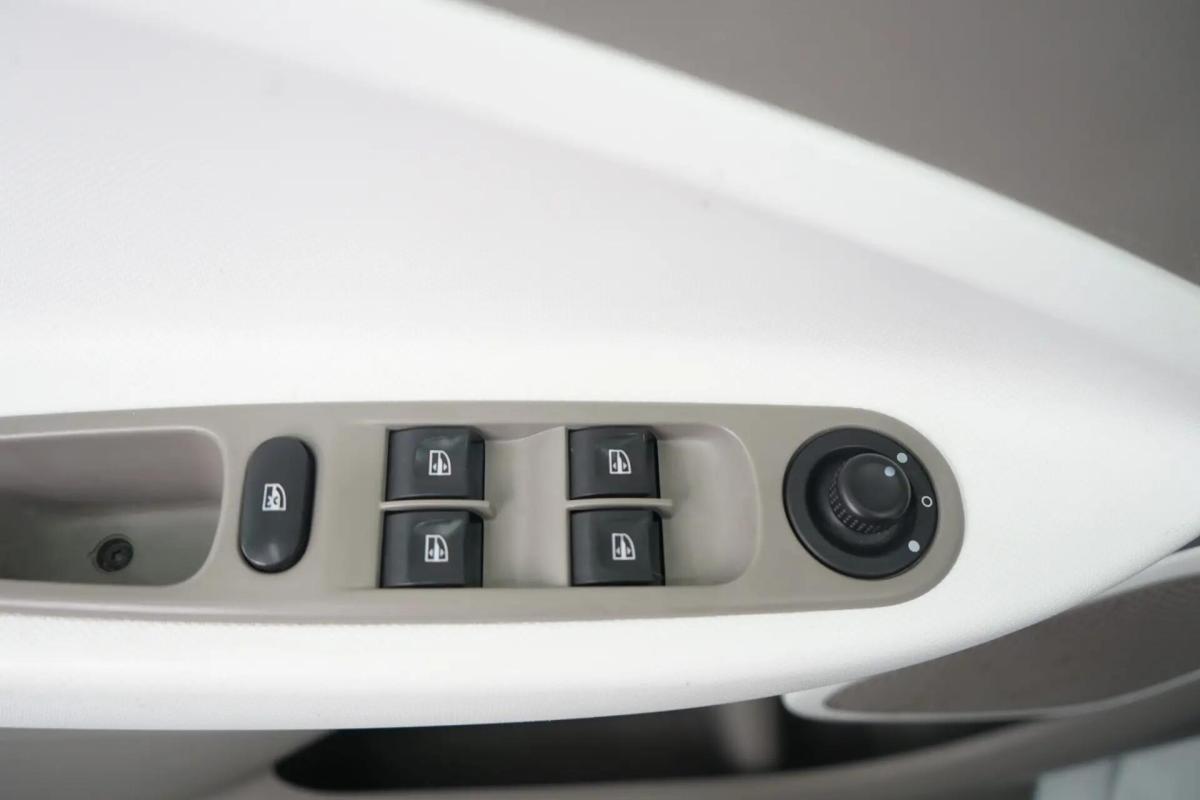renault-zoe-2019-eletrico-0cc
