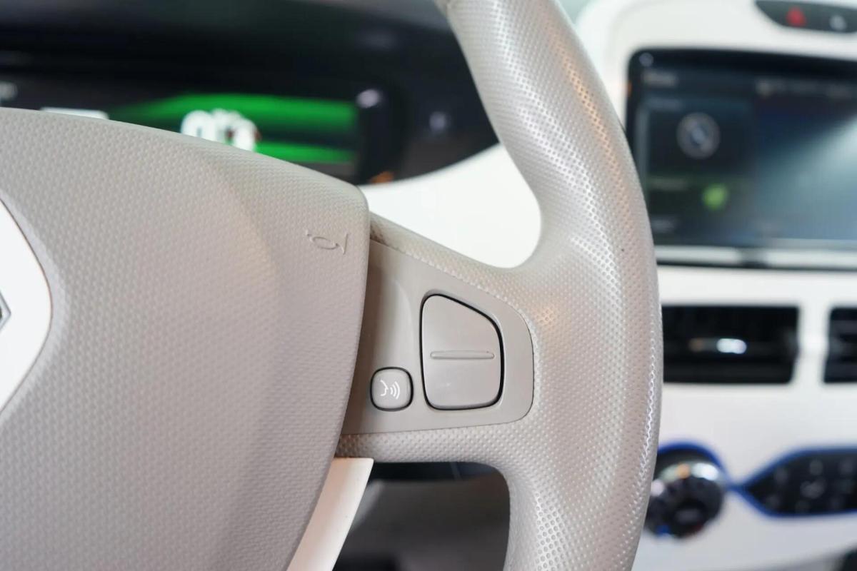 renault-zoe-2019-eletrico-0cc