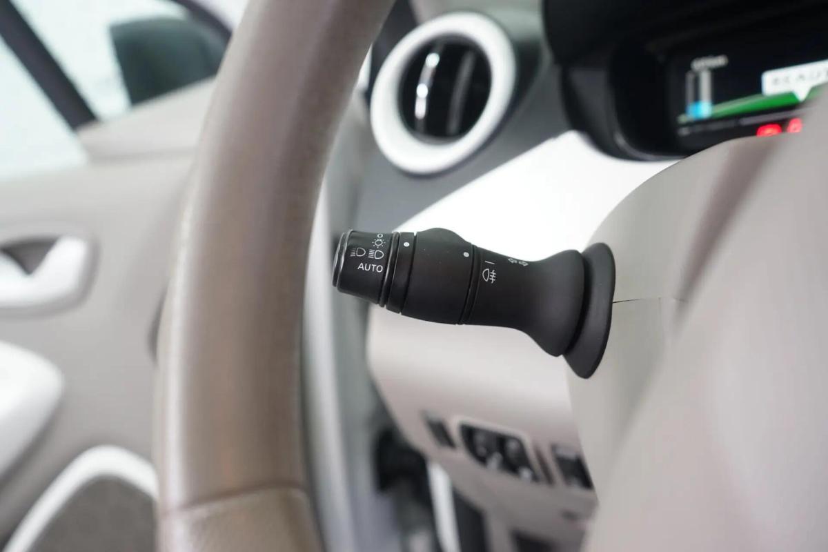 renault-zoe-2019-eletrico-0cc