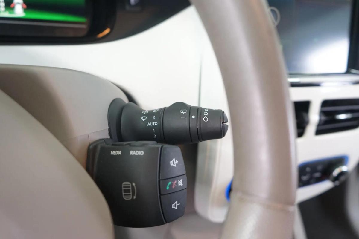 renault-zoe-2019-eletrico-0cc
