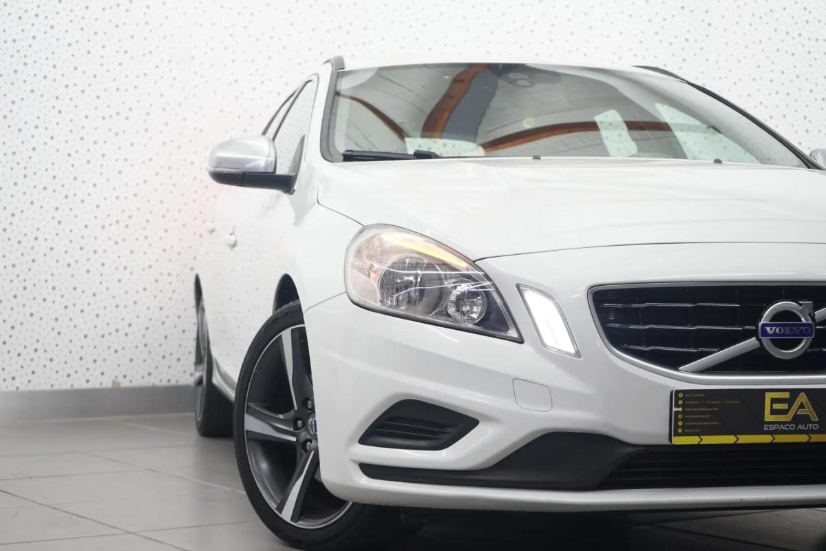 volvo-v60-2012-diesel-1560cc