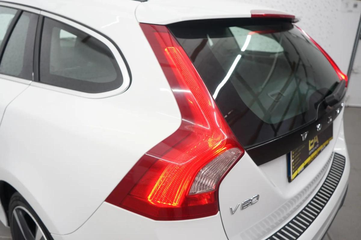 volvo-v60-2012-diesel-1560cc