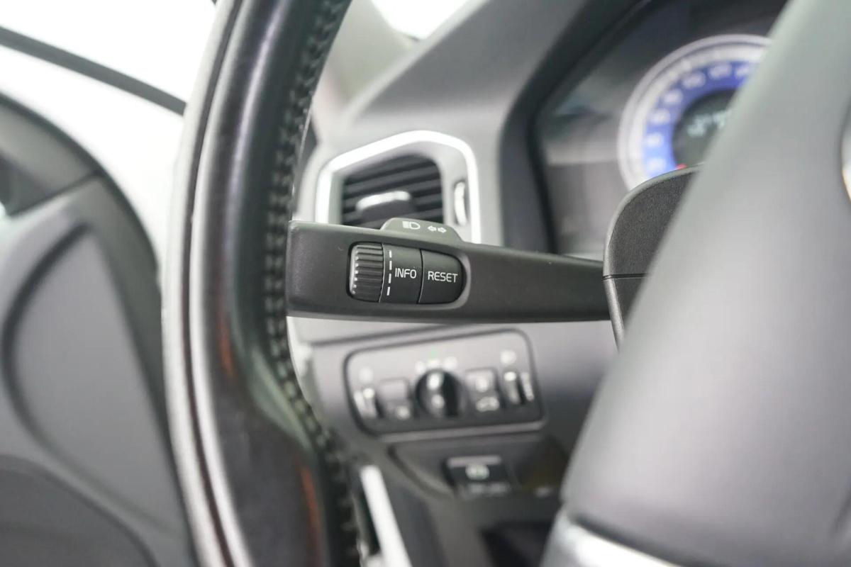 volvo-v60-2012-diesel-1560cc