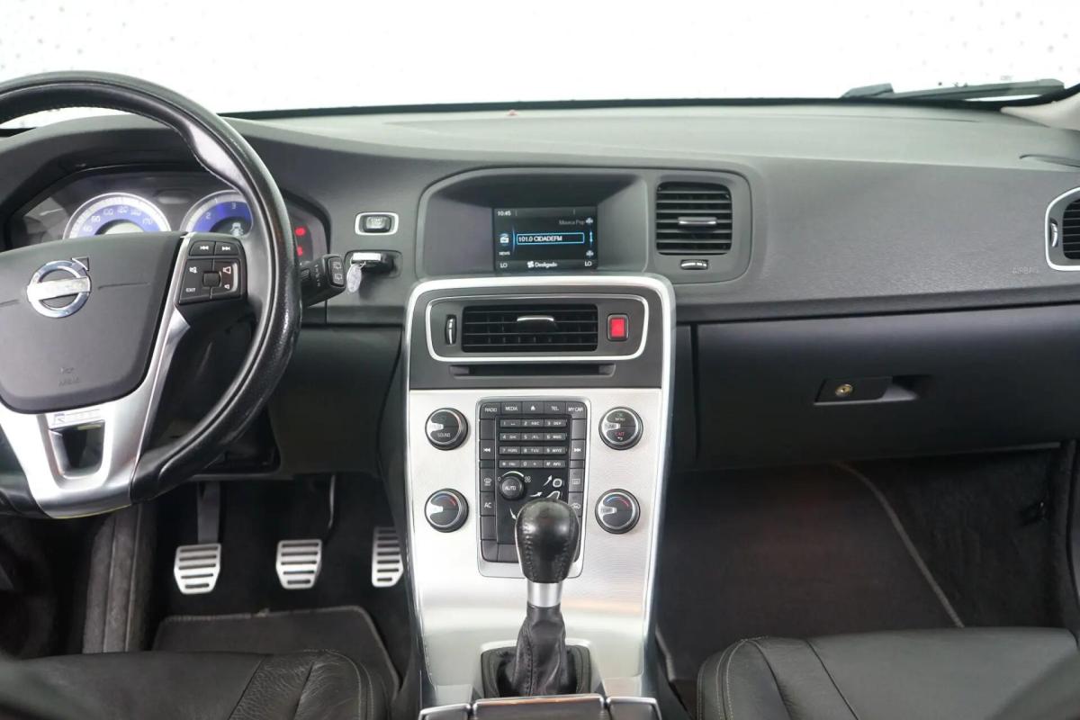 volvo-v60-2012-diesel-1560cc