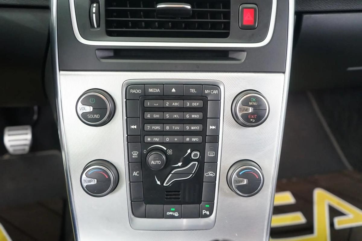 volvo-v60-2012-diesel-1560cc