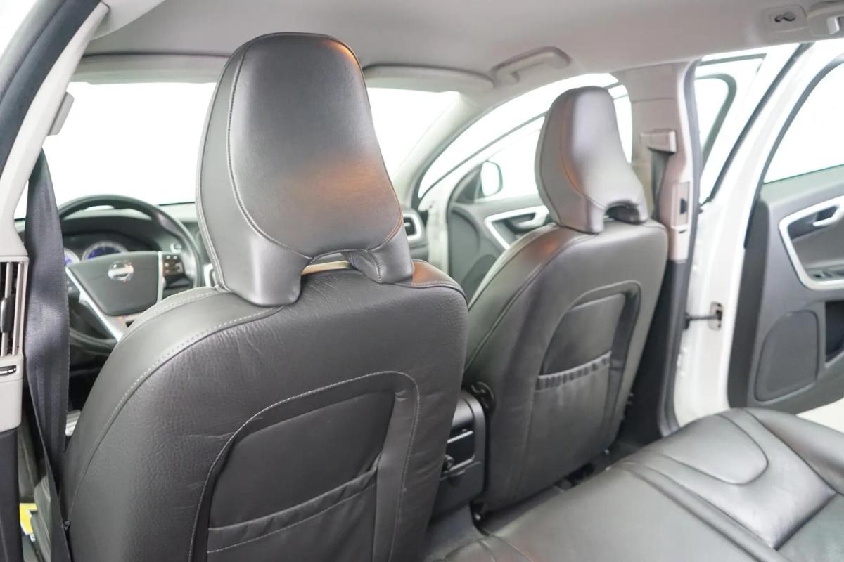 volvo-v60-2012-diesel-1560cc