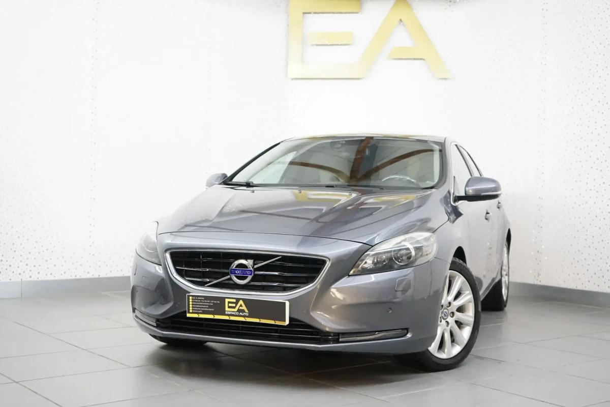volvo-v40-2013-diesel-1560cc