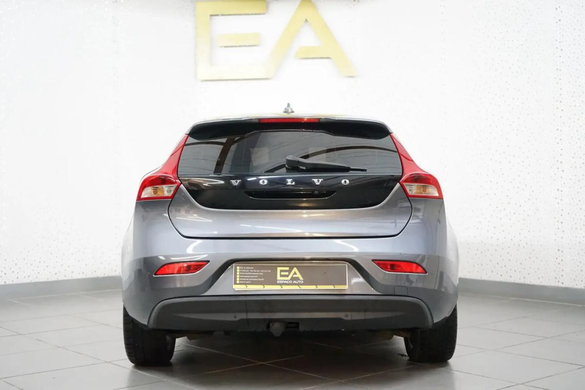 volvo-v40-2013-diesel-1560cc