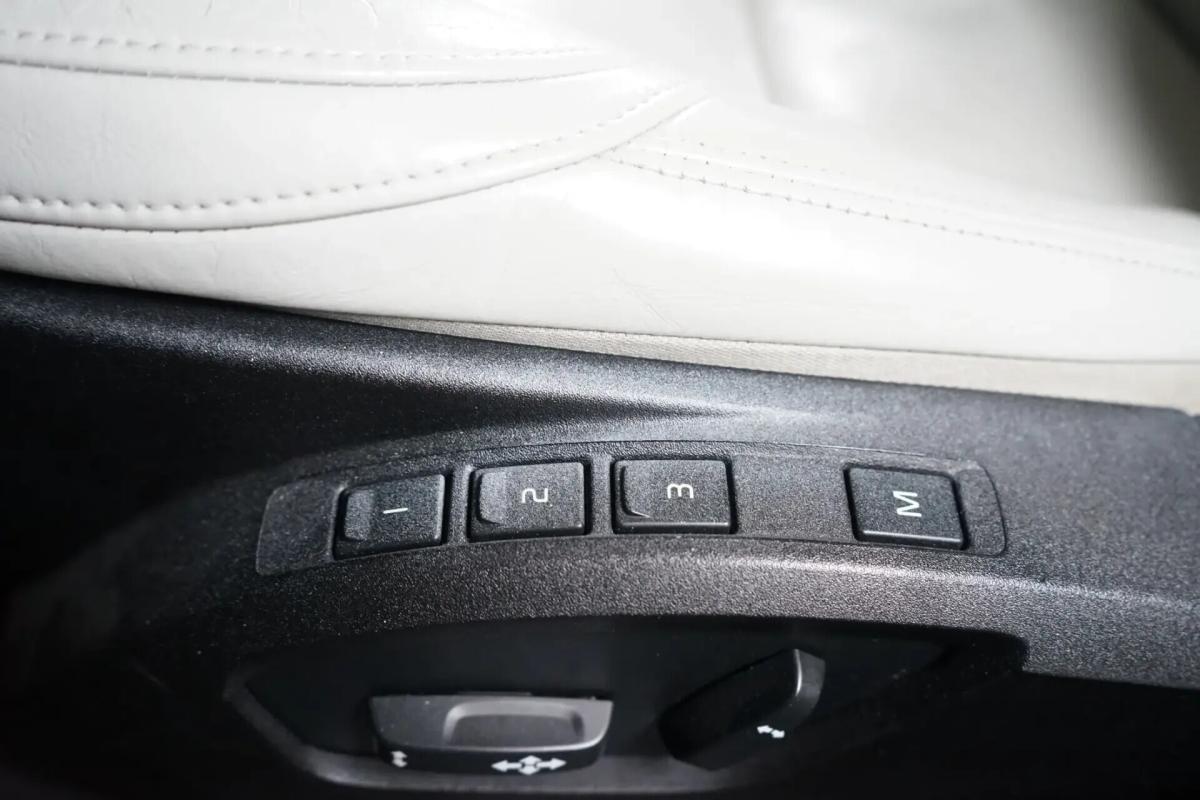 volvo-v40-2013-diesel-1560cc